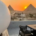 Pyramids Circle Inn Middle East View